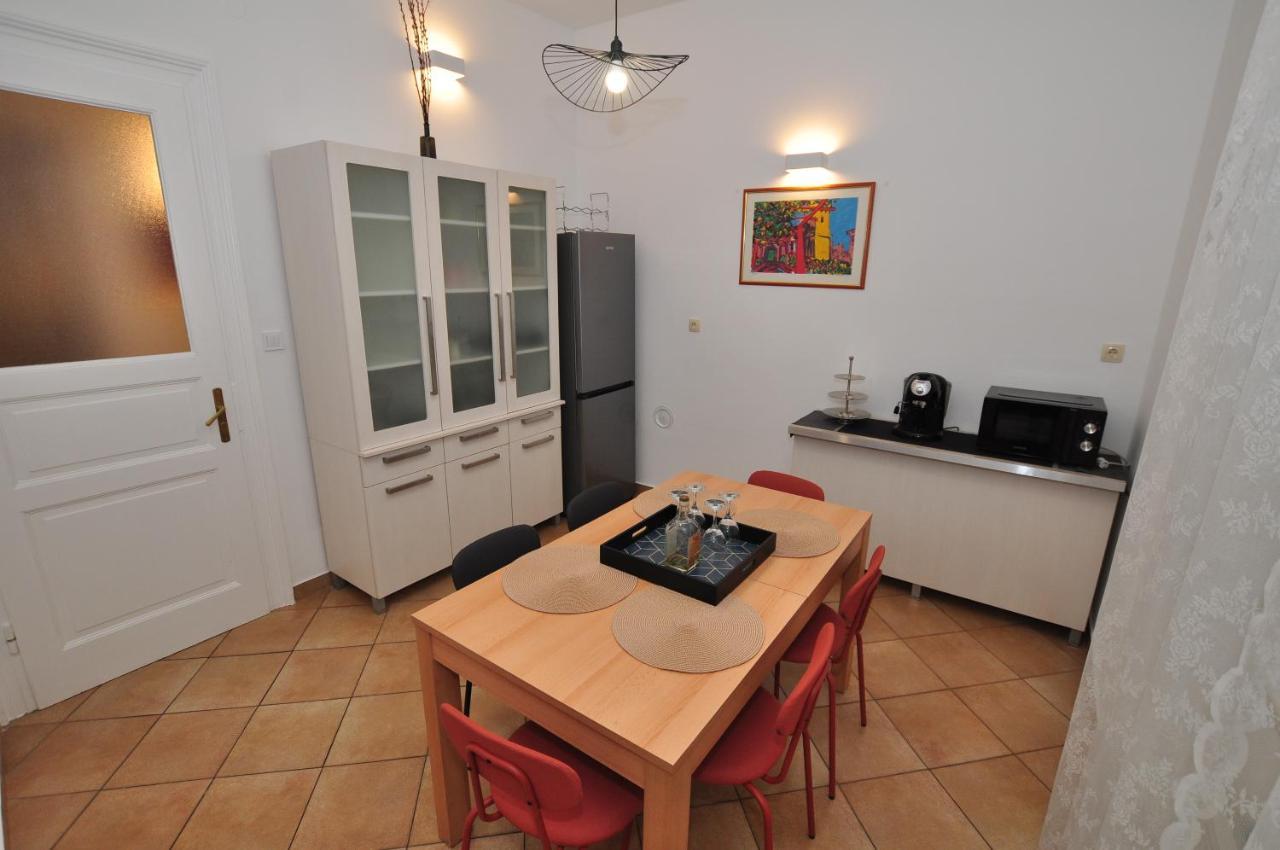 Apartment Moel สปลิท ภายนอก รูปภาพ