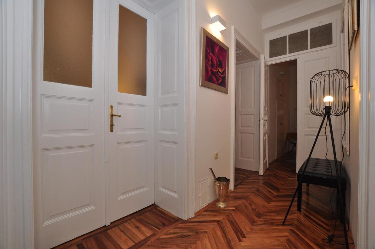 Apartment Moel สปลิท ภายนอก รูปภาพ